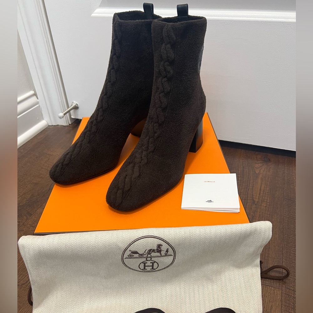 Authentic NEW Hermes Volver 60 Brown Suede Knit Women’s Ankle Boots Size 40